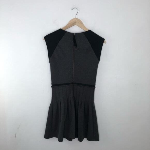 Rebecca Taylor Crew Neck Pleated Black Gray Ponte Mini Dress Size 0 - Picture 4 of 14